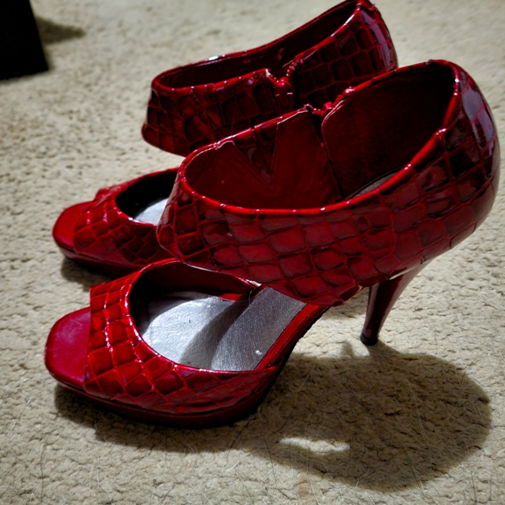 Gianni Bini Heels